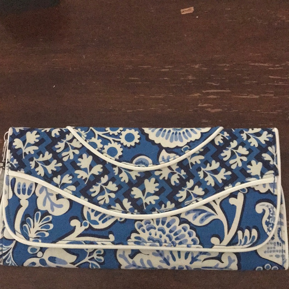 Vera Bradley Clutch